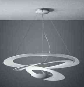 Pirce, más que una lámpara una escultura 3