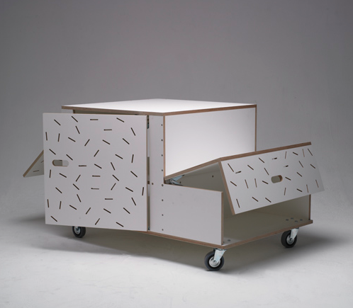 Coche de carreras con mesa, silla y estantería 1 scirocco