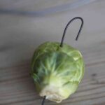 tecnica para hacer una corona de coles de bruselas