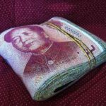 almohada billetes mao