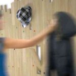 trykk una pared para colgar abrigos