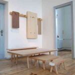 Peg, una mesa que se cuelga y descuelga de la pared 4