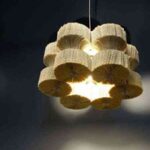 lampara-con-hojas-de-libros-lucy-norman