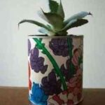 macetas-con-latas-de-pintura-255×300