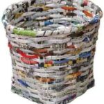 papelera periodicos reciclada