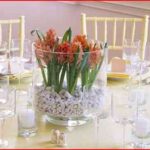 piedras en un jarrón de vidrio