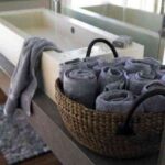 cesta con toallas