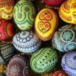 huevos de pascua pintados