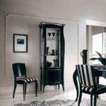 char-04-701G_702G-silla_vitrina