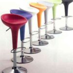 Taburetes-modernos-para-la-cocina