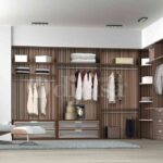 gran-espacio-vestidor-con-muebles-a-medida-1
