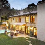 Decoración contemporánea de Kim Kardashian 2 Decoración contemporánea de Kim Kardashian 1