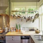 Decorar la cocina con cacerolas. 1 decoracion cocina 2