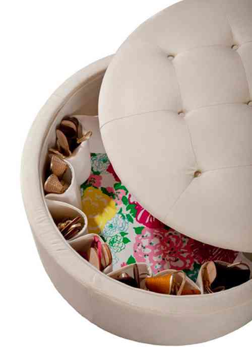 Economizar el espacio dentro de un puf 1 ordenar los zapatos