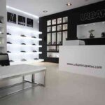 Diseño de una zapatería con líneas limpias y depuradas 13 Diseño y Decoración zapatería por Sergio Castro