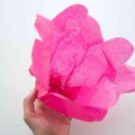 flor-hecha-de-papel-tisu