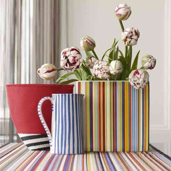 Diseños dinámicos para colorear tu hogar 3 jarrones y tazas