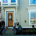 puerta-de-miedo-para-halloween-calabazas-calaberas-y-otros-monstruos-1