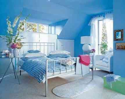 Dormitorio en azul celeste