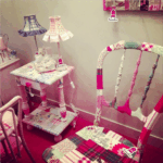 trastostore-sillas-y-mesas-con-tela-restauradas-1