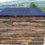 construcción de una casa de palets 7