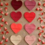 corazones de fieltro