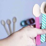 cubiertos-de-madera-decorados-con-whasitape-1