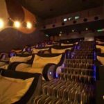 Cine con camas en lugar de sillas