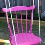 silla transformada en columpio