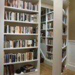Un habitación oculta tras una librería