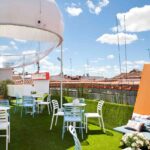 mesas y sillas espacio beefeater