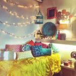 dormitorio-boho-con-guirnaldas-de-luz-1