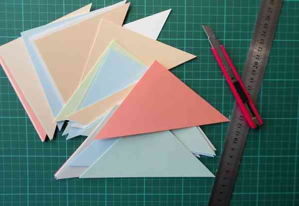 ideas para decorar las paredes panel triangulos cortar