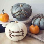 calabazas-en-tu-decoracion-de-halloween-calabaza-chinchetas