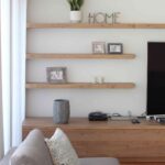 la-nueva-casa-de-sara-carbonero-en-oporto-con-muebles-kenay-home-estanterias-1