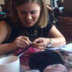 motivos por los que deberías empezar a tejer cuanto  antes – Angela Rodrigo tejiendo