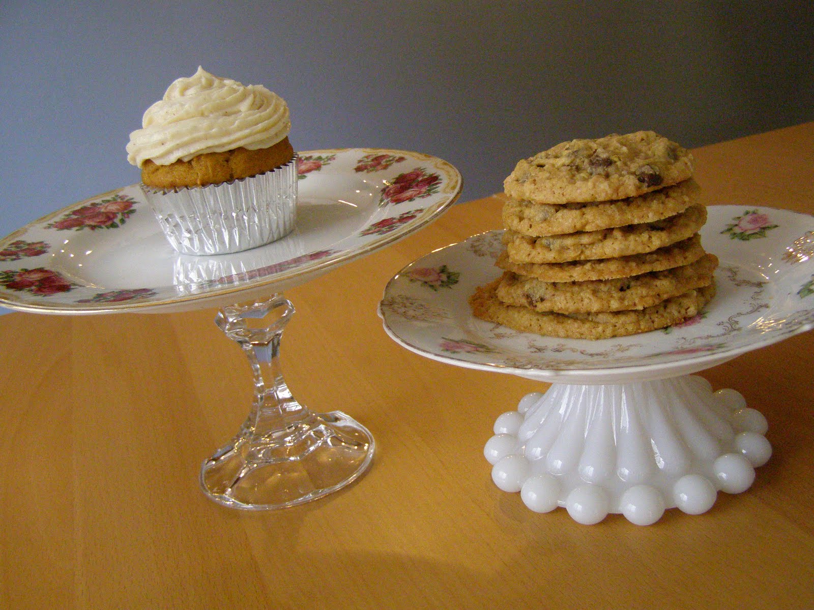bandeja para cupcakes y galletas hechas a mano
