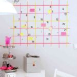 decorar-paredes-con-washi-tape.-calendario-en-zona-de-trabajo-600×854-1