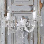 lampara-arana-objetos-de-cristal-relucientes-1