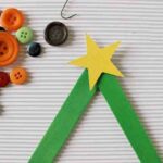 manualidades y adornos de Navidad pegar estrella