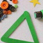 manualidades y adornos de Navidad pintar palos