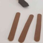 manualidades y adornos de Navidad pintar palos reno