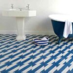 azulejos-geometricos-suelo-azul-1