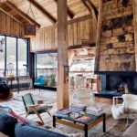 casa-en-los-alpes-franceses-chimenea-salon-1
