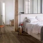 suelo-laminado-grises-lm-1 2 suelo-laminado-rustico-quickstep-1