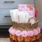 adornar-la-casa-con-pompones-cesta-1