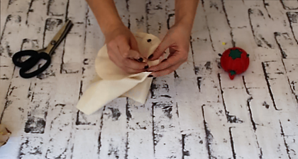 Cómo hacer cestas de tela redondas para decorar tu casa 11 cestas de tela redondas - union base lateral cesta tela 2