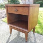 mesilla de noche geometrica antes