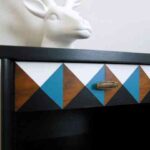 mesilla de noche geometrica de cerca