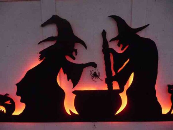 8 ideas de miedo para decorar puertas y ventanas en Halloween